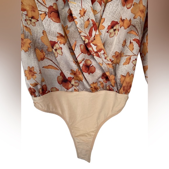 Marciano Fall Leaves Pattern Satiny Bodysuit - Size M - Picture 8 of 15